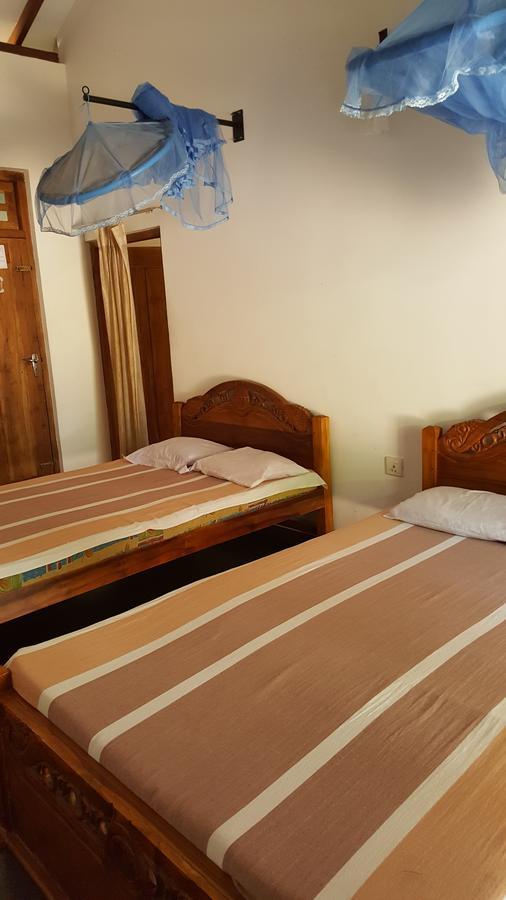 Lokuge Grand Resort Kataragama Exterior foto